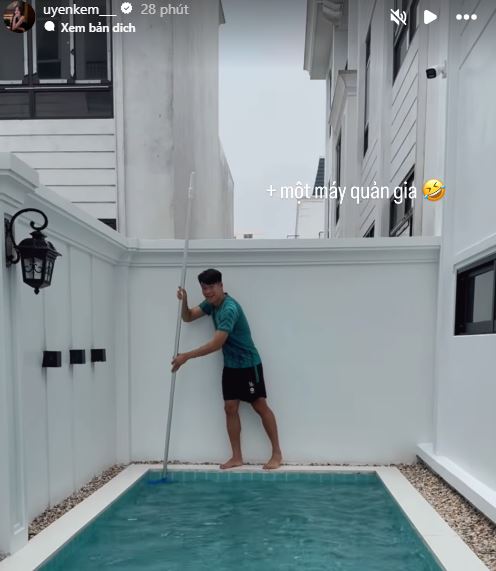 Hé lộ khung cảnh bên trong căn biệt thự bạc tỉ nhà Thành Chung, đẹp cỡ nào mà Văn Hậu cũng phải khen 