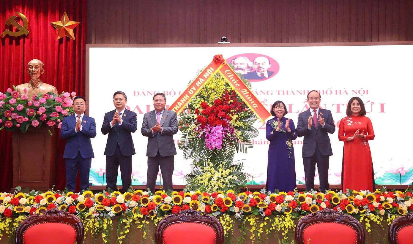 Ông Nguyễn Văn Phong giữ chức Bí thư Đảng ủy các cơ quan Đảng thành phố Hà Nội- Ảnh 1.
