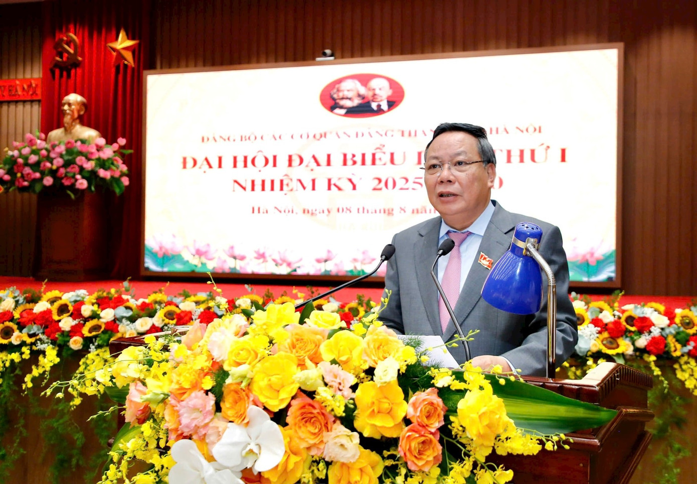 Ông Nguyễn Văn Phong giữ chức Bí thư Đảng ủy các cơ quan Đảng thành phố Hà Nội- Ảnh 3.