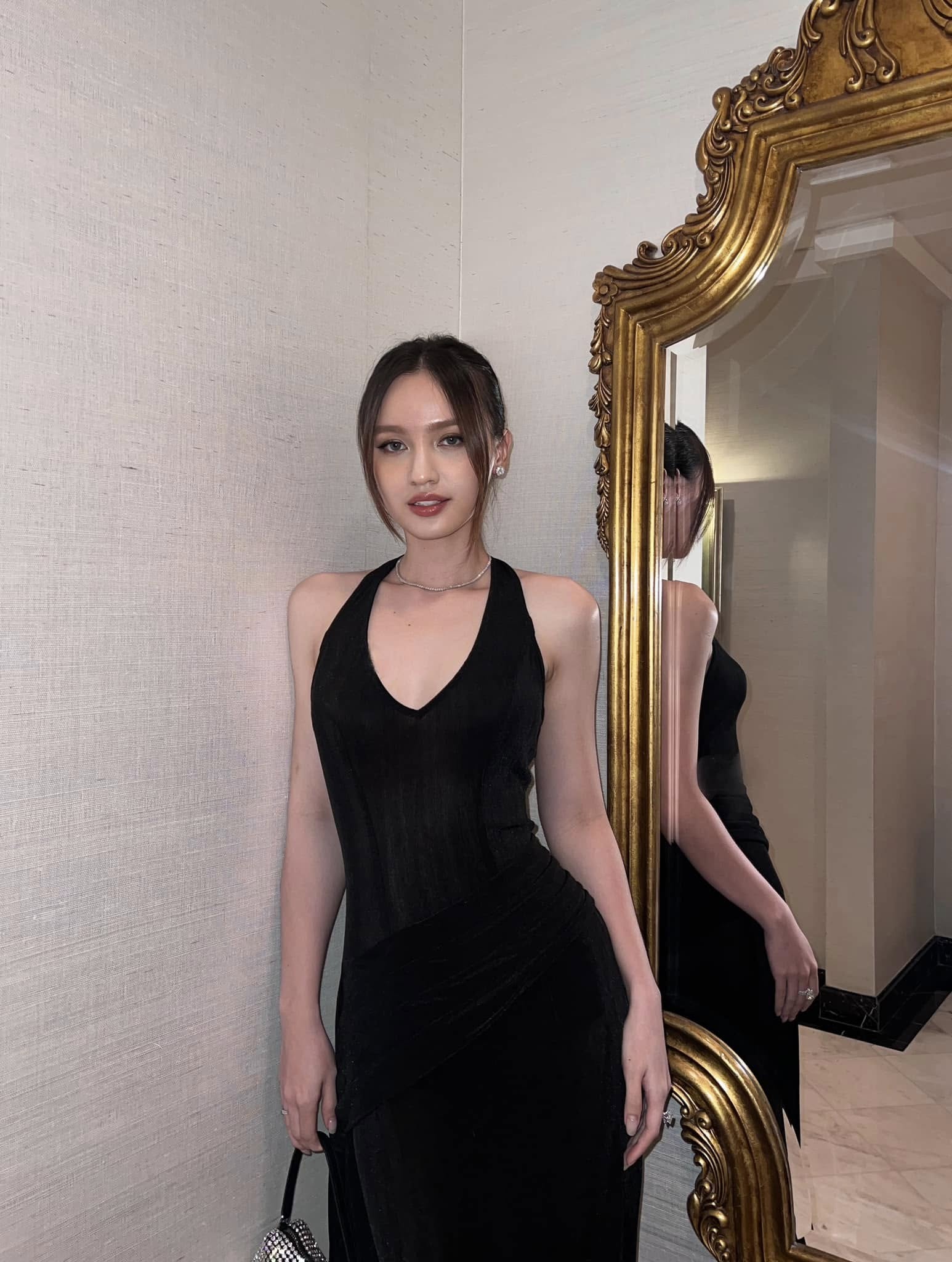 Hot girl Cần Thơ được mẹ chồng xây tặng sân pickleball, hiếm hoi lộ diện hậu sinh quý tử- Ảnh 1.