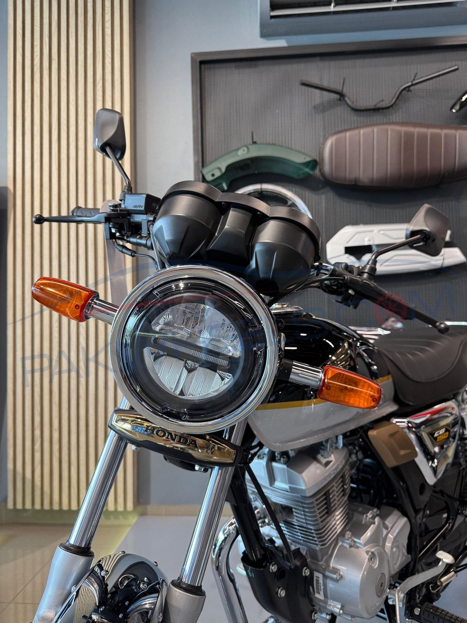 Đại lý báo sắp mang về Việt Nam mẫu xe Honda mới: Đẹp lạ, đầy bình đi hơn 400km, giá quy đổi hơn 40 triệu- Ảnh 4. Đại lý báo sắp mang về Việt Nam mẫu xe Honda mới: Đẹp lạ, đầy bình đi hơn 400km, giá quy đổi hơn 40 triệu- Ảnh 4.