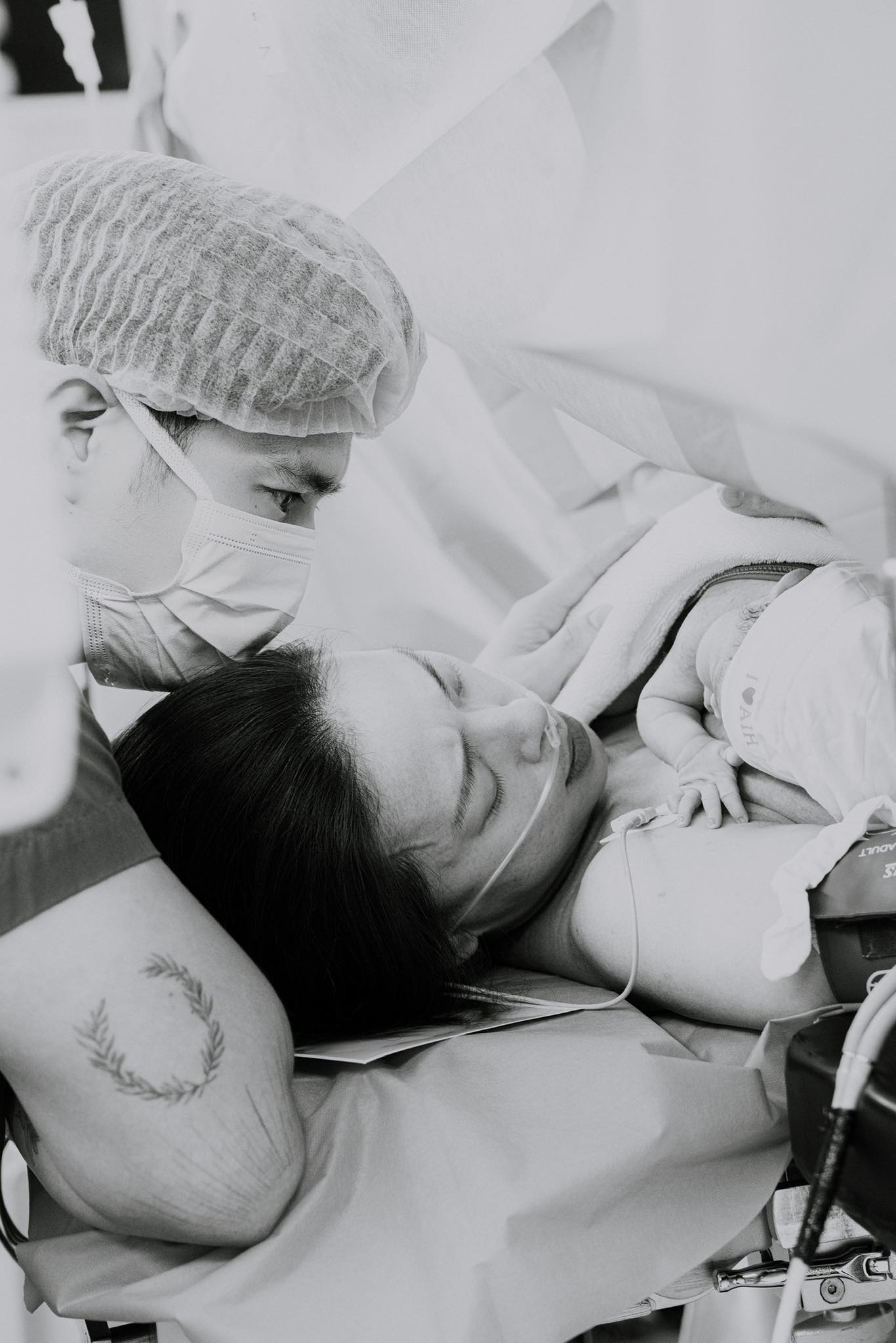 Bệnh viện quốc tế nơi nữ đại gia BĐS Ngô Thanh Vân chọn sinh con đầu lòng ở tuổi U50: Không gian chuẩn khách sạn 5 sao, có gói sinh lên đến 62 triệu đồng- Ảnh 1.