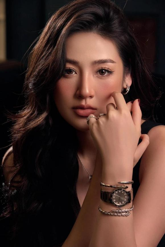 2 nàng Hậu là phú bà showbiz từng dính nghi án 