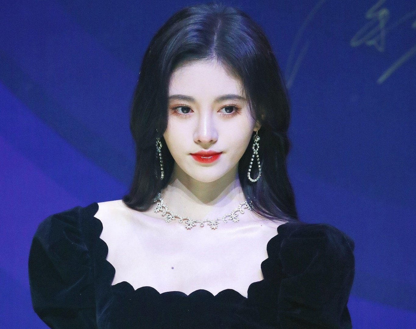 "Mỹ nữ 4000 năm có 1" da trắng mịn như sữa nhờ chăm uống 1 loại nước chống nắng giàu chất chống oxy hóa, chợ Việt bán rẻ bèo- Ảnh 3.