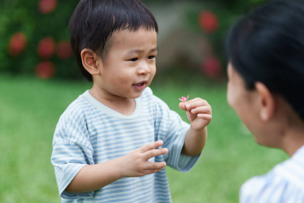 Nhiều bà mẹ chăm con có hiện tượng lạ, chồng chê 