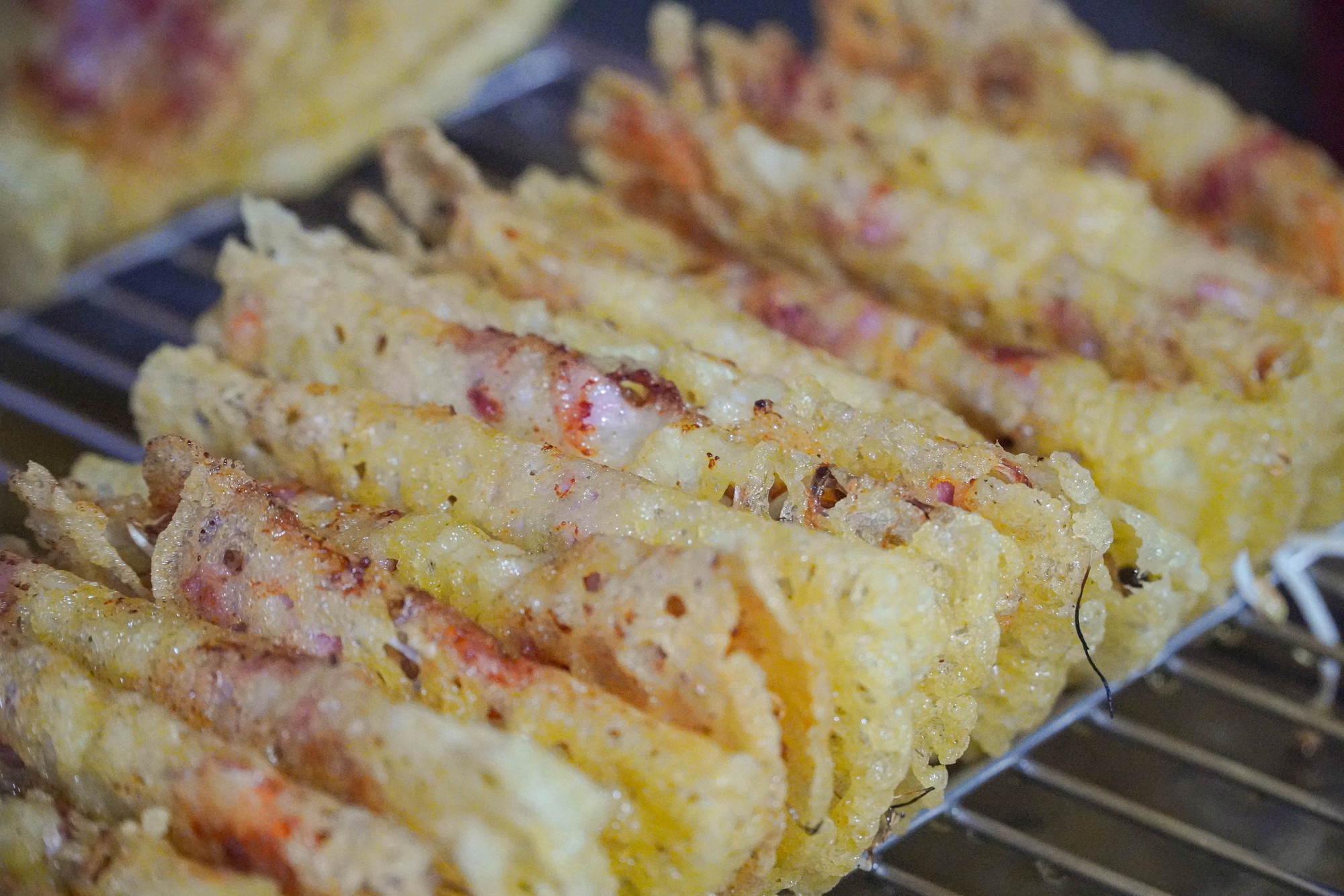 Xe bán bánh xèo của người cha đơn thân nuôi 2 con tự kỷ- Ảnh 3.