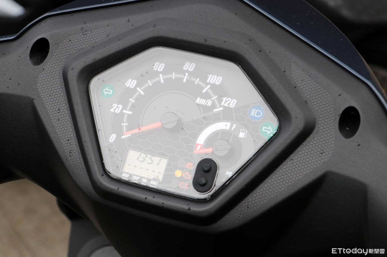 Xe tay ga 125cc hybrid Xe tay ga 125cc hybrid