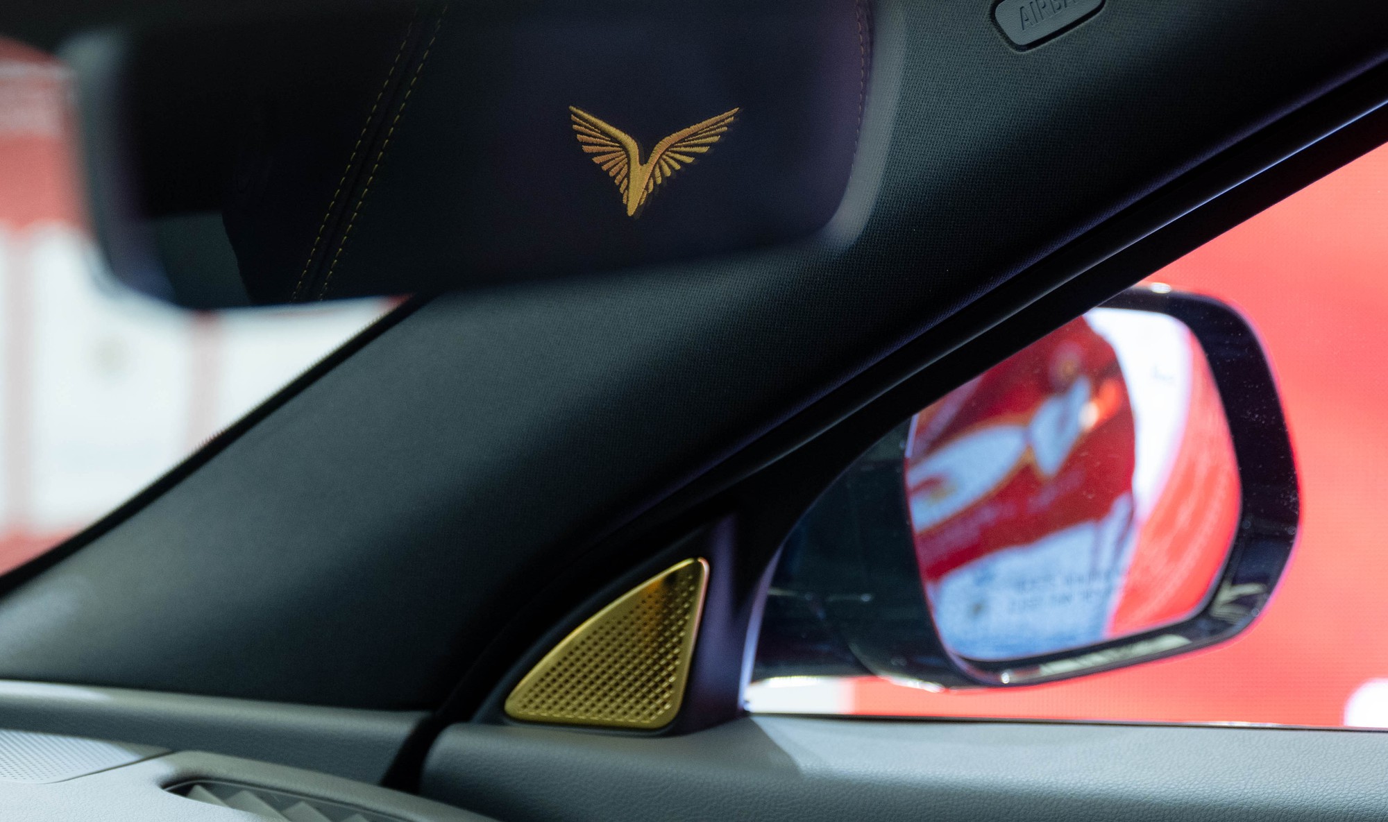 Cận cảnh “chuyên cơ mặt đất” Lạc Hồng 900 LX dành riêng để đưa đón nguyên thủ quốc tế- Ảnh 14.