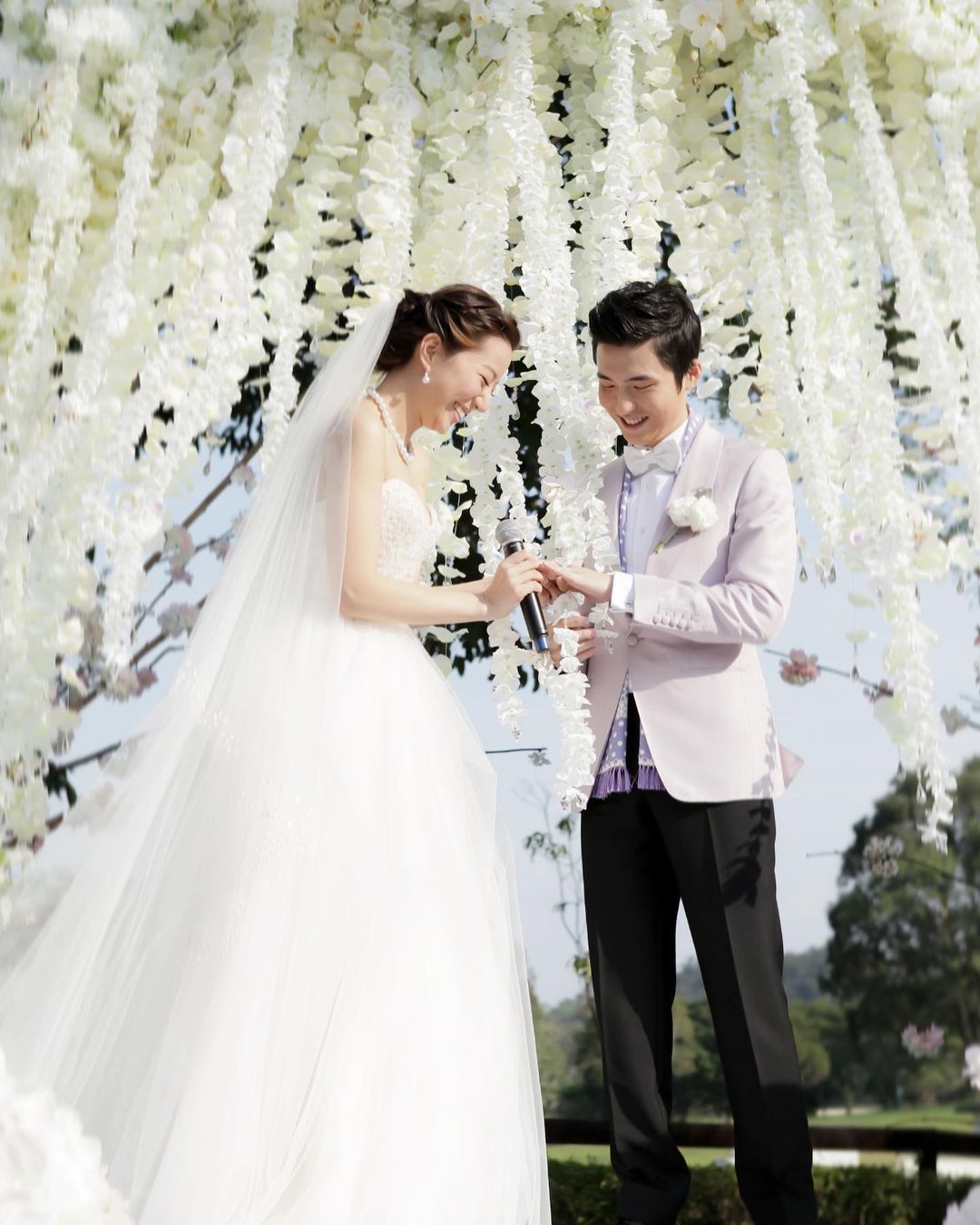 Nàng dâu hào môn với siêu đám cưới 2,6 nghìn tỷ, cuộc sống hôn nhân khó tin với những bất ngờ từ bố mẹ chồng- Ảnh 2. Nàng dâu hào môn với siêu đám cưới 2,6 nghìn tỷ, cuộc sống hôn nhân khó tin với những bất ngờ từ bố mẹ chồng- Ảnh 2.