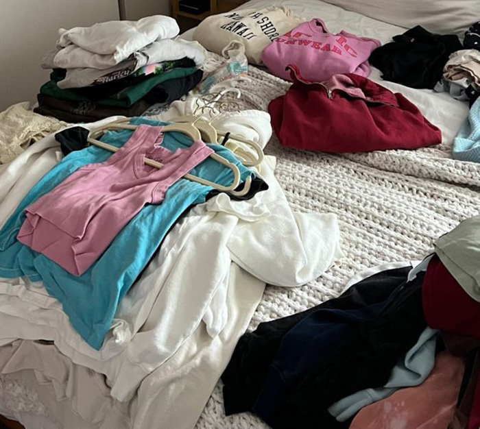 Chuyên gia độc chất CẢNH BÁO 5 sai lầm khi phơi quần áo trong nhà ngày mưa bão "mời gọi" vi khuẩn, bệnh tật- Ảnh 3.