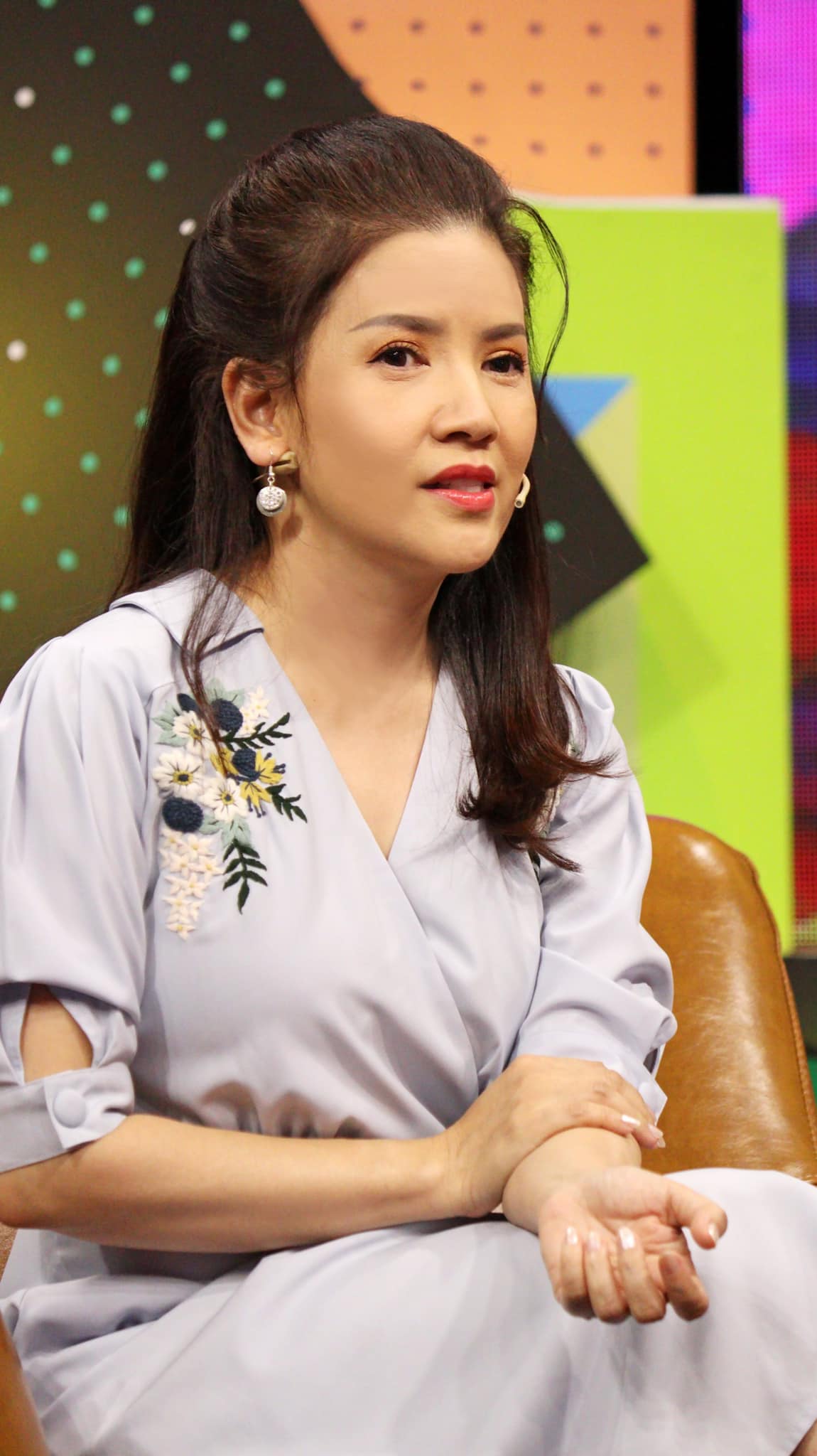 Quyền Linh - Xuân Lan và dàn sao Việt bàng hoàng trước tin diễn viên Ngọc Trinh qua đời- Ảnh 4. Quyền Linh - Xuân Lan và dàn sao Việt bàng hoàng trước tin diễn viên Ngọc Trinh qua đời- Ảnh 4.