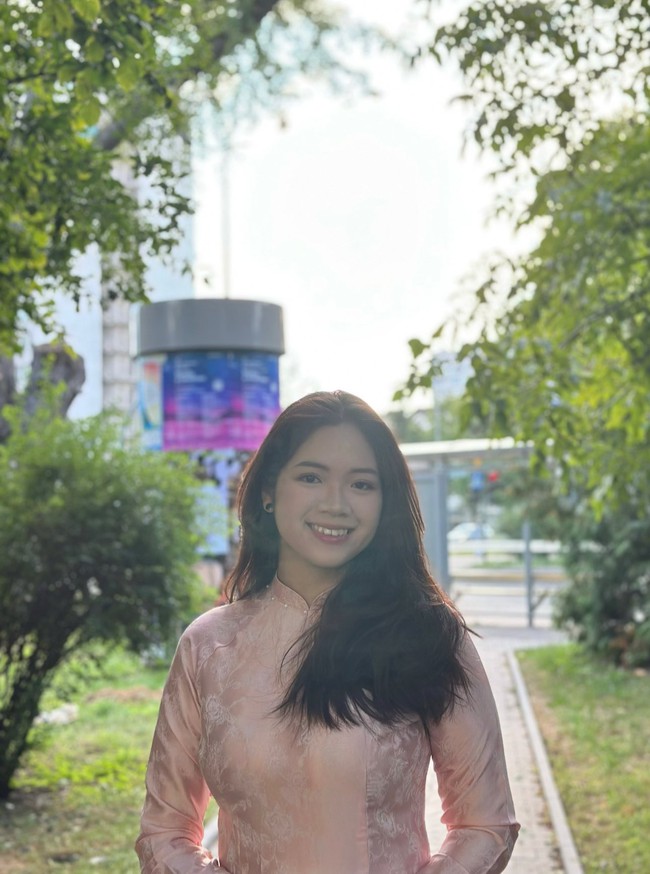 Từ nơi xa hướng về Tổ Quốc: Một chiếc áo dài, một lá cờ nhỏ, du học sinh Việt thắp lên ngọn lửa yêu nước- Ảnh 3.