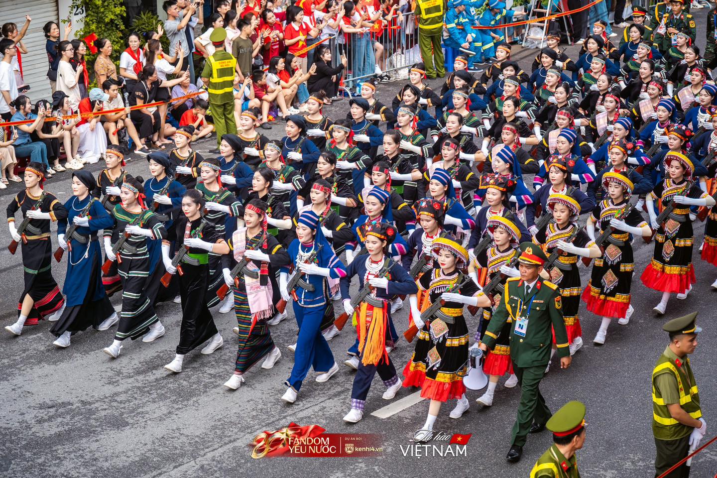 Tổng duyệt cỡ này, chính thức cỡ nào: Hàng nghìn hình ảnh đẹp quân dân đoàn kết một lòng, trái tim cả nước reo vang- Ảnh 16.