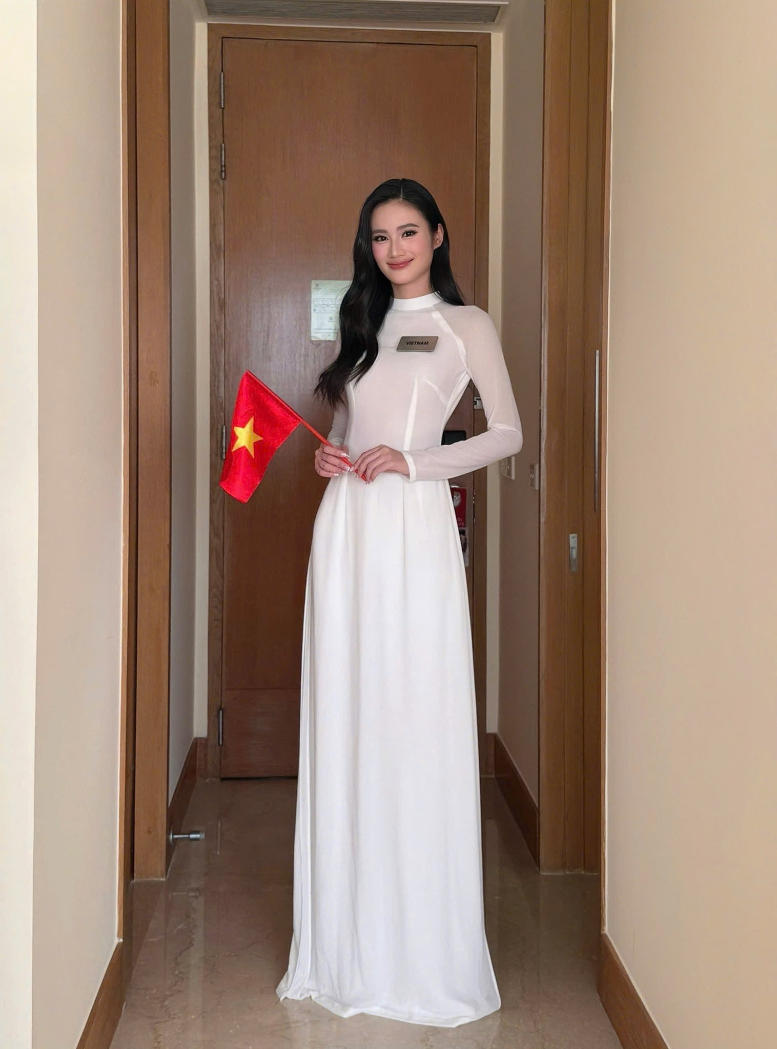 Dàn sao nhuộm đỏ MXH, không khí vui hơn Tết: Outfit xịn nhất chính là Dàn sao nhuộm đỏ MXH, không khí vui hơn Tết: Outfit xịn nhất chính là