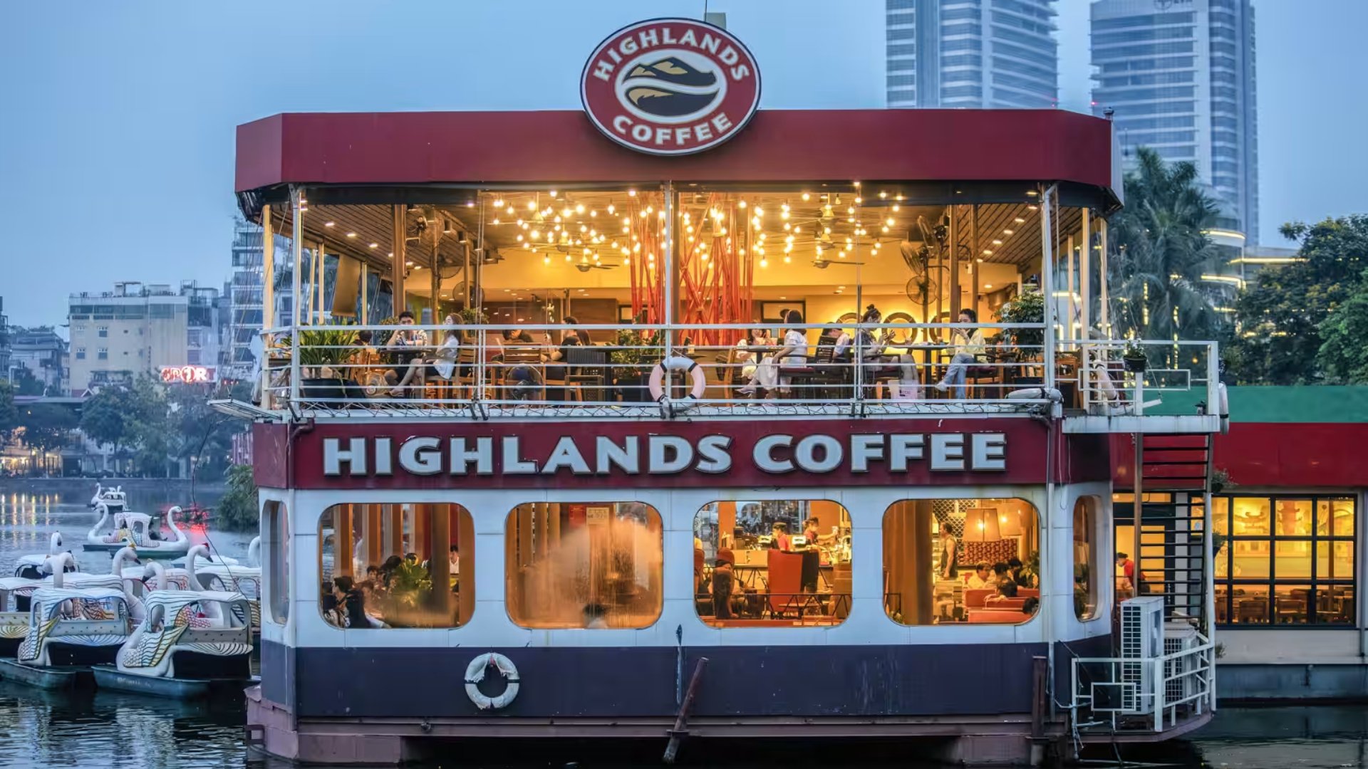 Tập đoàn Philippines tiếp tục hốt bạc tại Việt Nam, Highlands Coffee, gà rán mang về lợi nhuận khủng trong nửa đầu 2025- Ảnh 1.