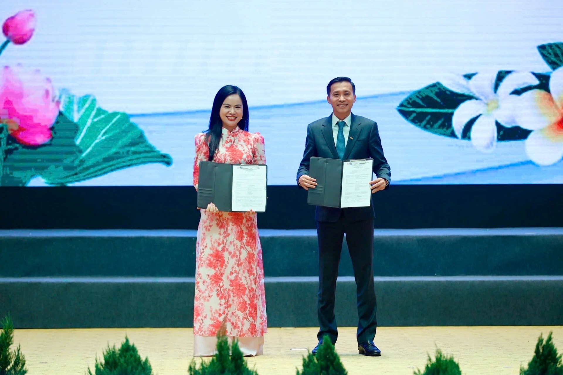 6 tháng thi công thần tốc, T&T Group của Bầu Hiển hoàn thành đường dây truyền tải điện gió Savan 1 từ Lào về Việt Nam trước thềm Đại lễ A80- Ảnh 5. 6 tháng thi công thần tốc, T&T Group của Bầu Hiển hoàn thành đường dây truyền tải điện gió Savan 1 từ Lào về Việt Nam trước thềm Đại lễ A80- Ảnh 5.