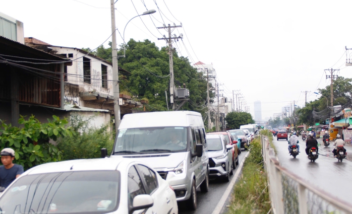 Công an TP HCM đưa ra lưu ý quan trọng với người dân quay lại TP HCM- Ảnh 1. Công an TP HCM đưa ra lưu ý quan trọng với người dân quay lại TP HCM- Ảnh 1.