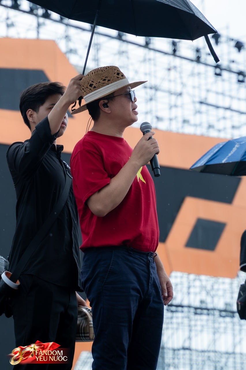 Tổng duyệt Concert Quốc Gia ngày 1/9: Mỹ Tâm xuất hiện nổi bần bật, Quán quân Rap Việt có hành động tinh tế với đàn chị- Ảnh 3.