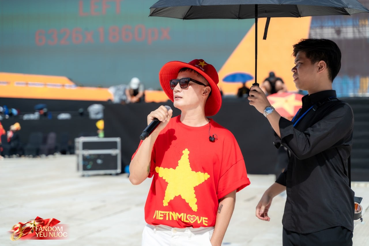 Tổng duyệt Concert Quốc Gia ngày 1/9: Mỹ Tâm xuất hiện nổi bần bật, Quán quân Rap Việt có hành động tinh tế với đàn chị- Ảnh 10.