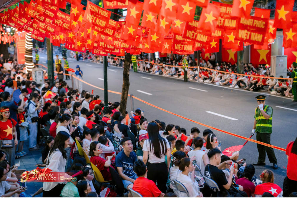 Tổng duyệt cỡ này, chính thức cỡ nào: Hàng nghìn hình ảnh đẹp quân dân đoàn kết một lòng, trái tim cả nước reo vang- Ảnh 1.