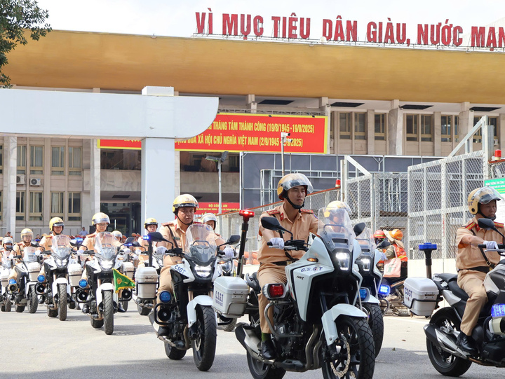 Tạm cấm phương tiện vào một số tuyến đường gần sân vận động Mỹ Đình từ chiều nay- Ảnh 1. Tạm cấm phương tiện vào một số tuyến đường gần sân vận động Mỹ Đình từ chiều nay- Ảnh 1.