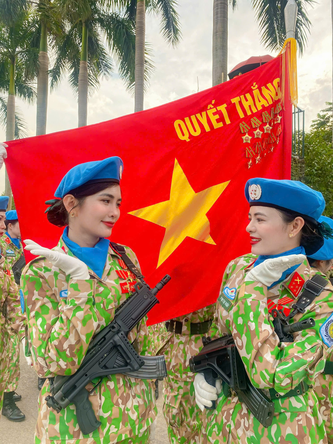 Nữ trung úy nhà 3 đời tham gia diễu binh- Ảnh 5. Nữ trung úy nhà 3 đời tham gia diễu binh- Ảnh 5.