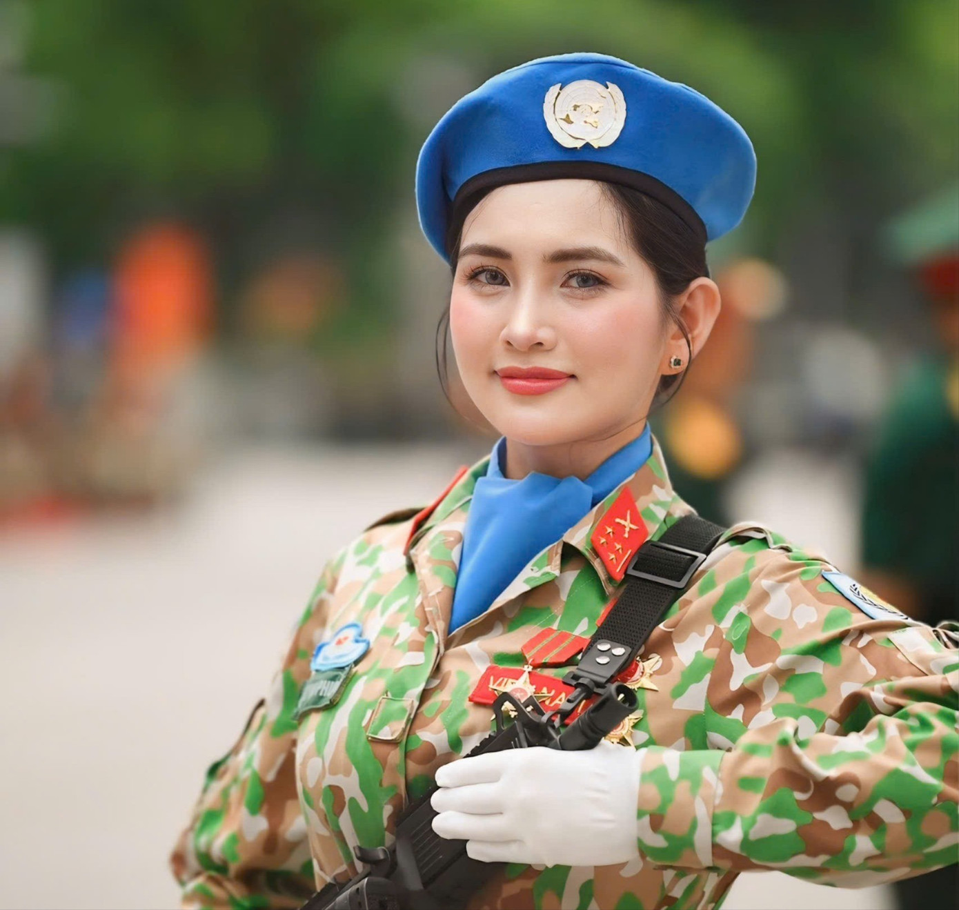 Nữ trung úy nhà 3 đời tham gia diễu binh- Ảnh 1. Nữ trung úy nhà 3 đời tham gia diễu binh- Ảnh 1.