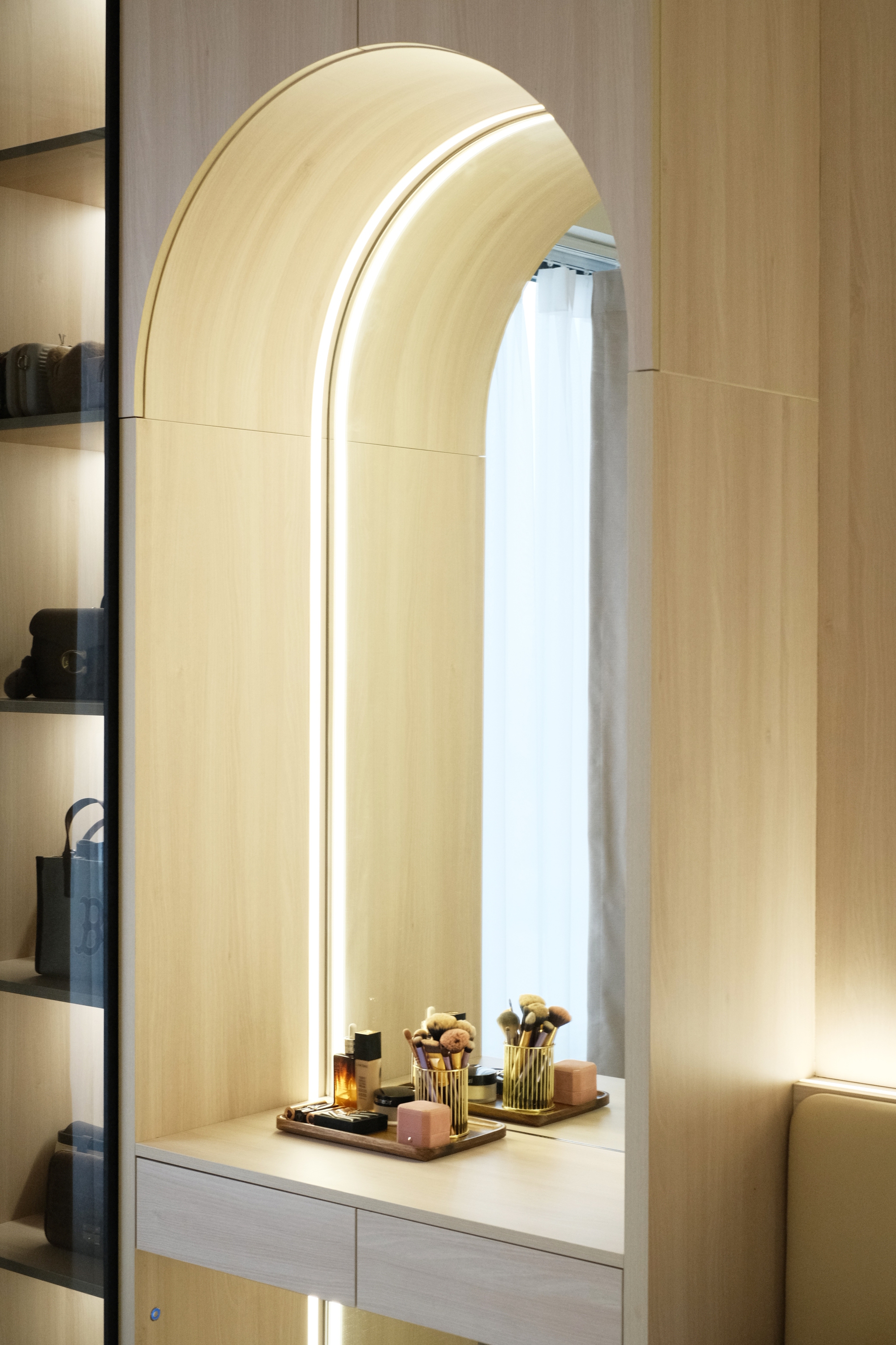 Căn hộ 80m² của vợ chồng trẻ ở Hà Nội: Gọn gàng, hiện đại và "chanh sả" chẳng kém homestay cao cấp, hoàn thiện chỉ 289 triệu đồng- Ảnh 13. Căn hộ 80m² của vợ chồng trẻ ở Hà Nội: Gọn gàng, hiện đại và "chanh sả" chẳng kém homestay cao cấp, hoàn thiện chỉ 289 triệu đồng- Ảnh 13.
