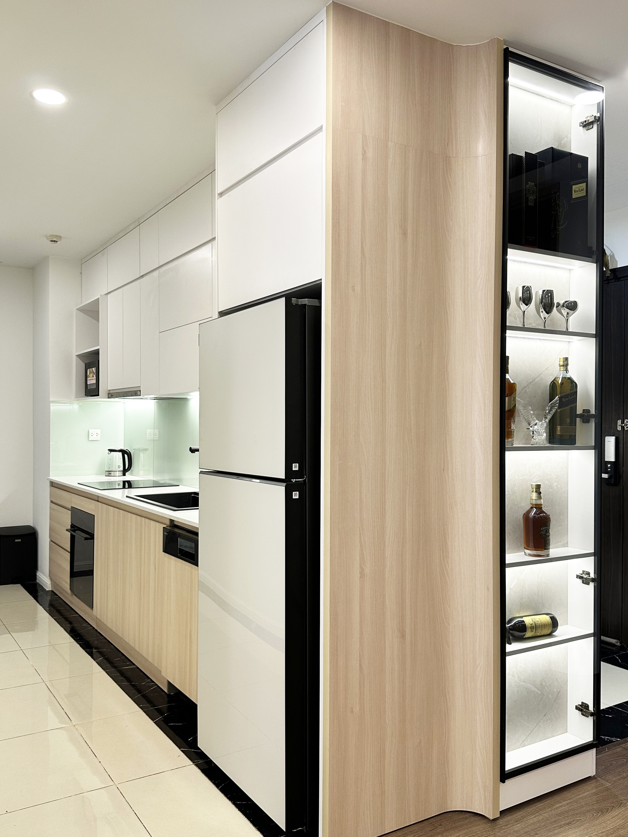 Căn hộ 80m² của vợ chồng trẻ ở Hà Nội: Gọn gàng, hiện đại và "chanh sả" chẳng kém homestay cao cấp, hoàn thiện chỉ 289 triệu đồng- Ảnh 9. Căn hộ 80m² của vợ chồng trẻ ở Hà Nội: Gọn gàng, hiện đại và "chanh sả" chẳng kém homestay cao cấp, hoàn thiện chỉ 289 triệu đồng- Ảnh 9.