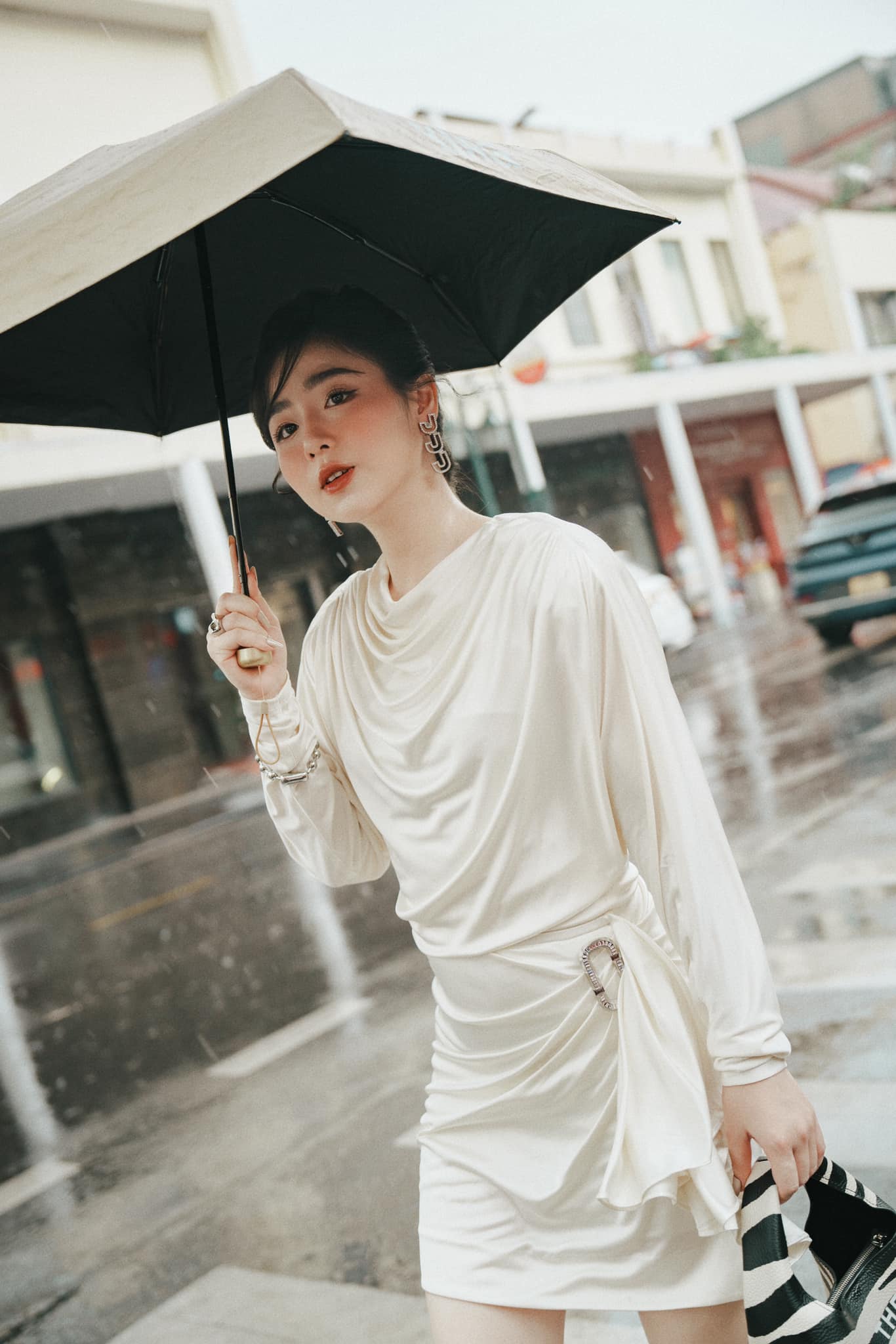 Trung Quốc 1,4 tỷ dân, có vạn mỹ nhân nhưng 5 cô gái Việt Nam này vẫn được khen lấy khen để- Ảnh 3. Trung Quốc 1,4 tỷ dân, có vạn mỹ nhân nhưng 5 cô gái Việt Nam này vẫn được khen lấy khen để- Ảnh 3.