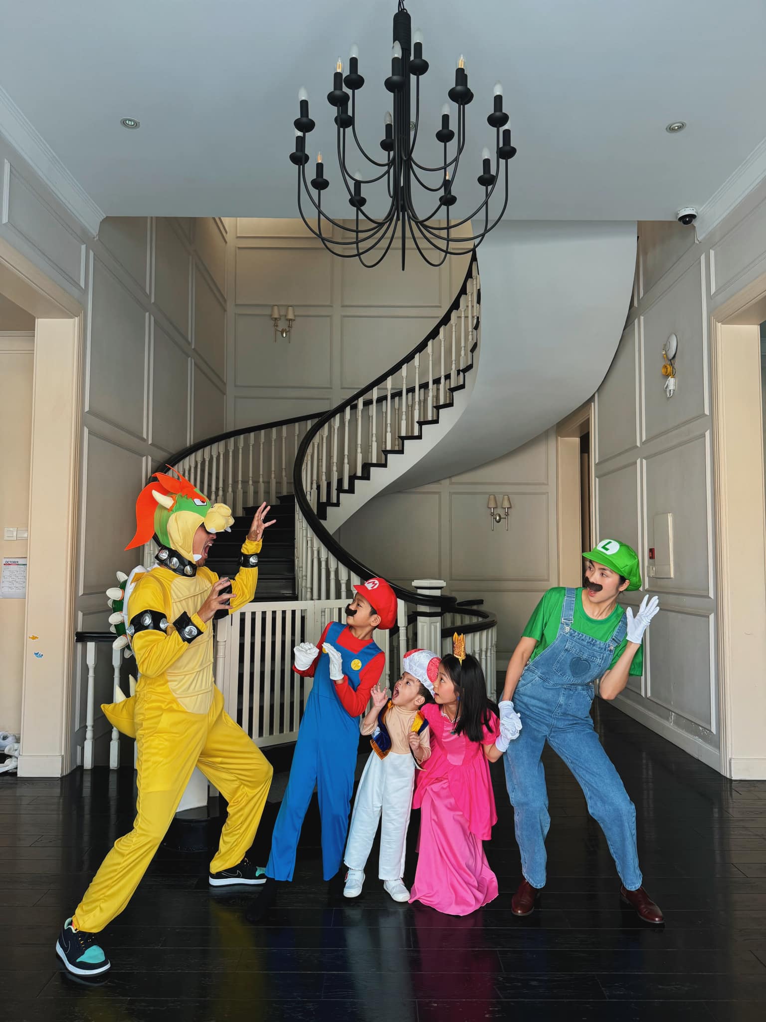 3 người đẹp bỏ Vbiz để làm dâu hào môn: Nhà chồng gia thế cực khủng, người cuối cùng hot đến mức khó tin!- Ảnh 2.