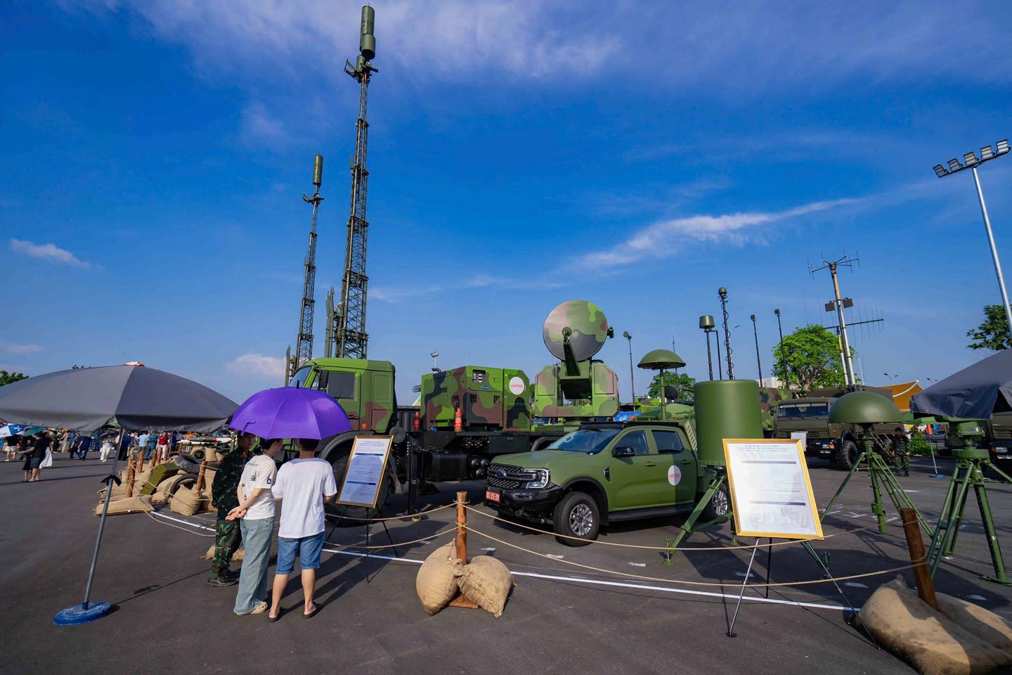 "Sát thủ" diệt UAV do QĐND Việt Nam chế tạo, đang trưng bày ở công trình top 10 thế giới có gì nổi trội?- Ảnh 1. "Sát thủ" diệt UAV do QĐND Việt Nam chế tạo, đang trưng bày ở công trình top 10 thế giới có gì nổi trội?- Ảnh 1.