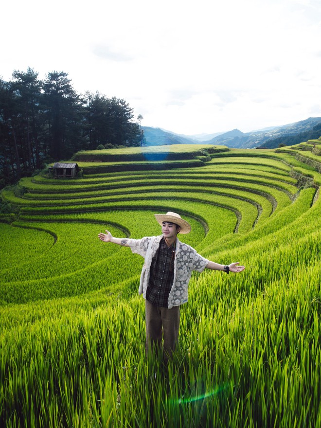 Ngọn đồi ở Mù Cang Chải là điểm ngắm mùa lúa chín siêu thực: Du khách nhận xét "Nhất định phải đến!"- Ảnh 7. Ngọn đồi ở Mù Cang Chải là điểm ngắm mùa lúa chín siêu thực: Du khách nhận xét "Nhất định phải đến!"- Ảnh 7.