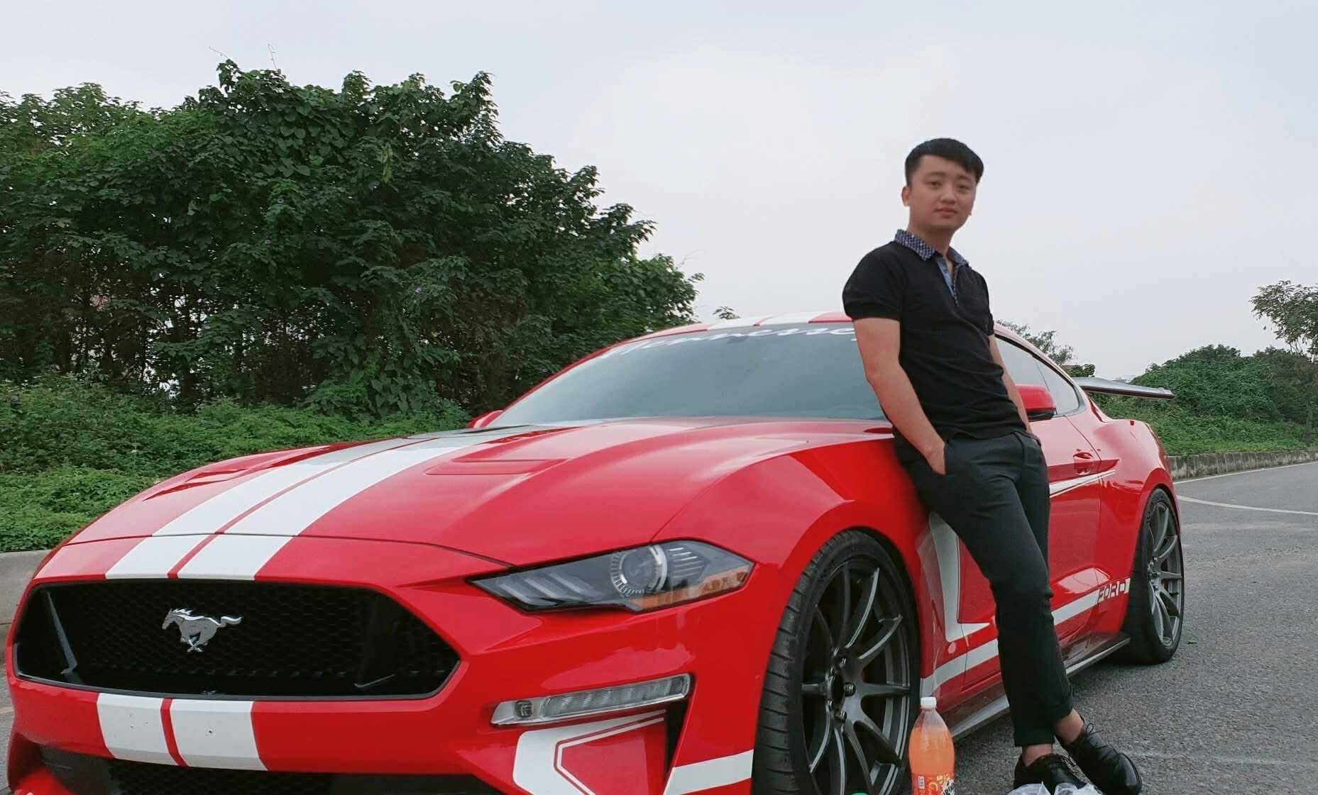 YouTuber Hoàng Văn Đức vừa bị khởi tố tội Trốn thuế là ai?- Ảnh 1. YouTuber Hoàng Văn Đức vừa bị khởi tố tội Trốn thuế là ai?- Ảnh 1.