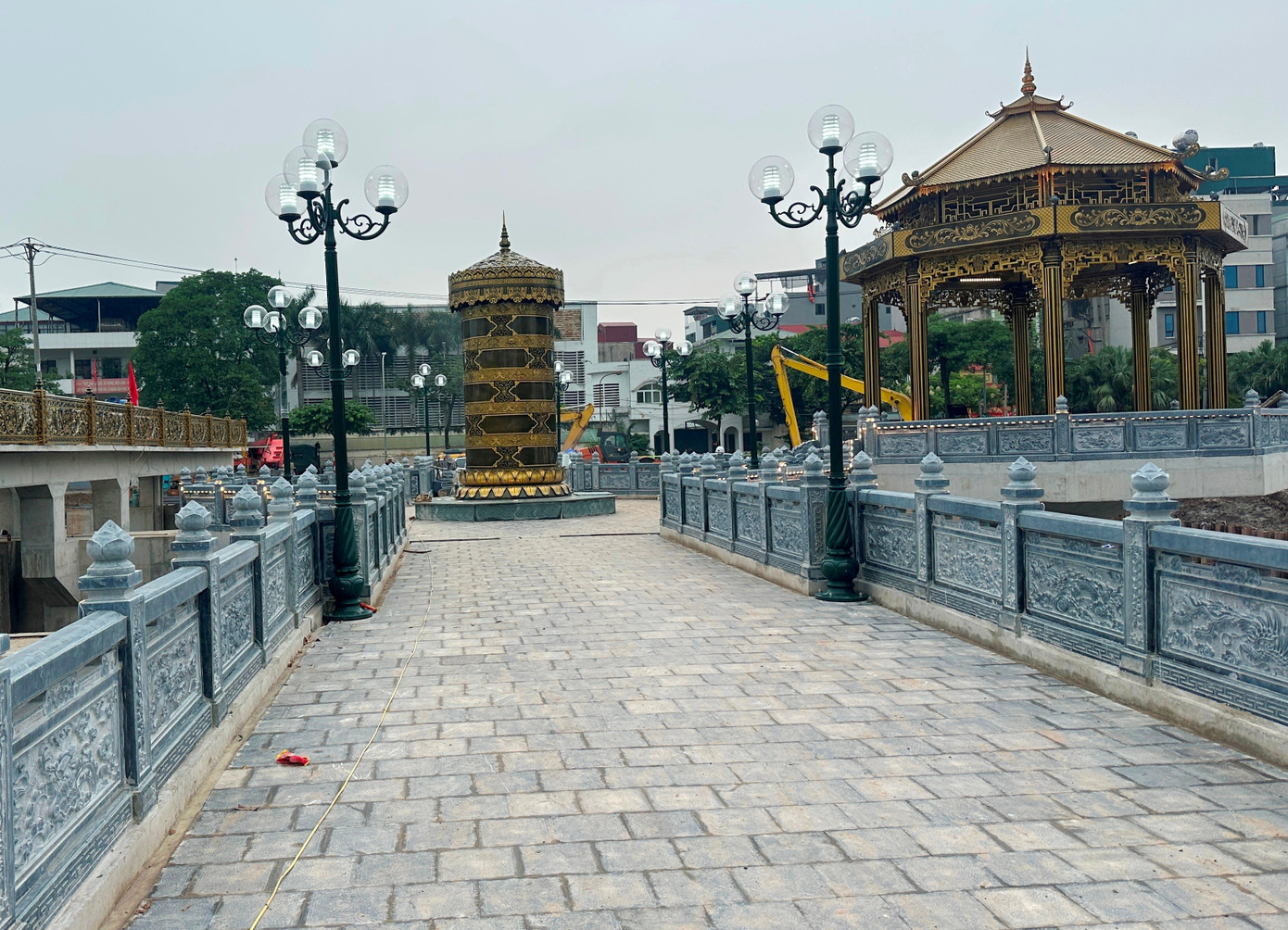 Đập dâng trên sông Tô Lịch hoạt động ra sao khi bổ sung nước từ Hồ Tây vào?- Ảnh 6. Đập dâng trên sông Tô Lịch hoạt động ra sao khi bổ sung nước từ Hồ Tây vào?- Ảnh 6.