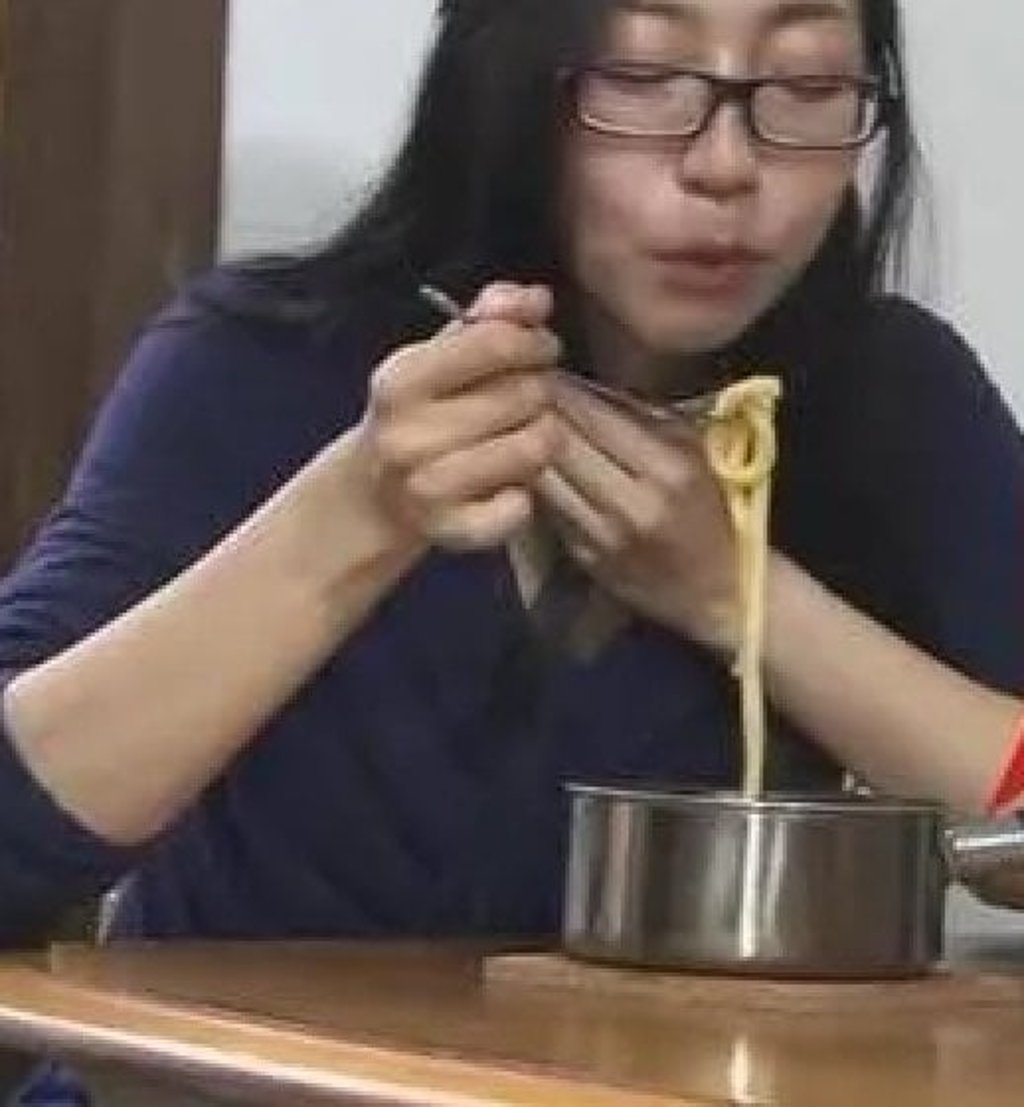 Mỗi ngày chỉ tiêu 36 nghìn đồng trong suốt 15 năm, cô gái mua được 3 căn nhà- Ảnh 1.