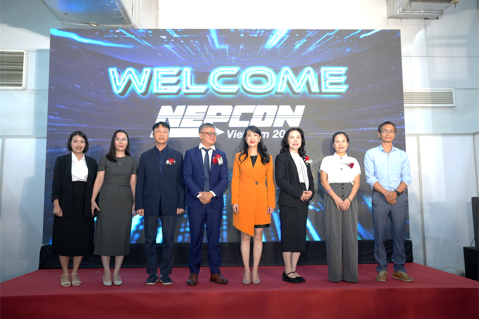 Hơn 300 thương hiệu công nghệ quy tụ tại Triển lãm Quốc tế NEPCON Vietnam 2025- Ảnh 2. Hơn 300 thương hiệu công nghệ quy tụ tại Triển lãm Quốc tế NEPCON Vietnam 2025- Ảnh 2.