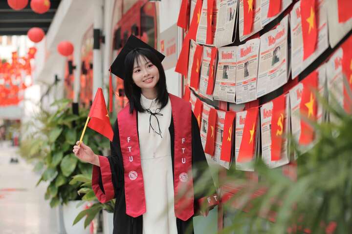 Nữ sinh tốt nghiệp thủ khoa Đại học Ngoại thương điểm tuyệt đối- Ảnh 2. Nữ sinh tốt nghiệp thủ khoa Đại học Ngoại thương điểm tuyệt đối- Ảnh 2.