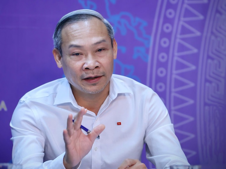 TS Phan Đức Hiếu: EVN nên thông báo ngay khi tiền điện đột biến, không nên đợi đến cuối tháng- Ảnh 1. TS Phan Đức Hiếu: EVN nên thông báo ngay khi tiền điện đột biến, không nên đợi đến cuối tháng- Ảnh 1.