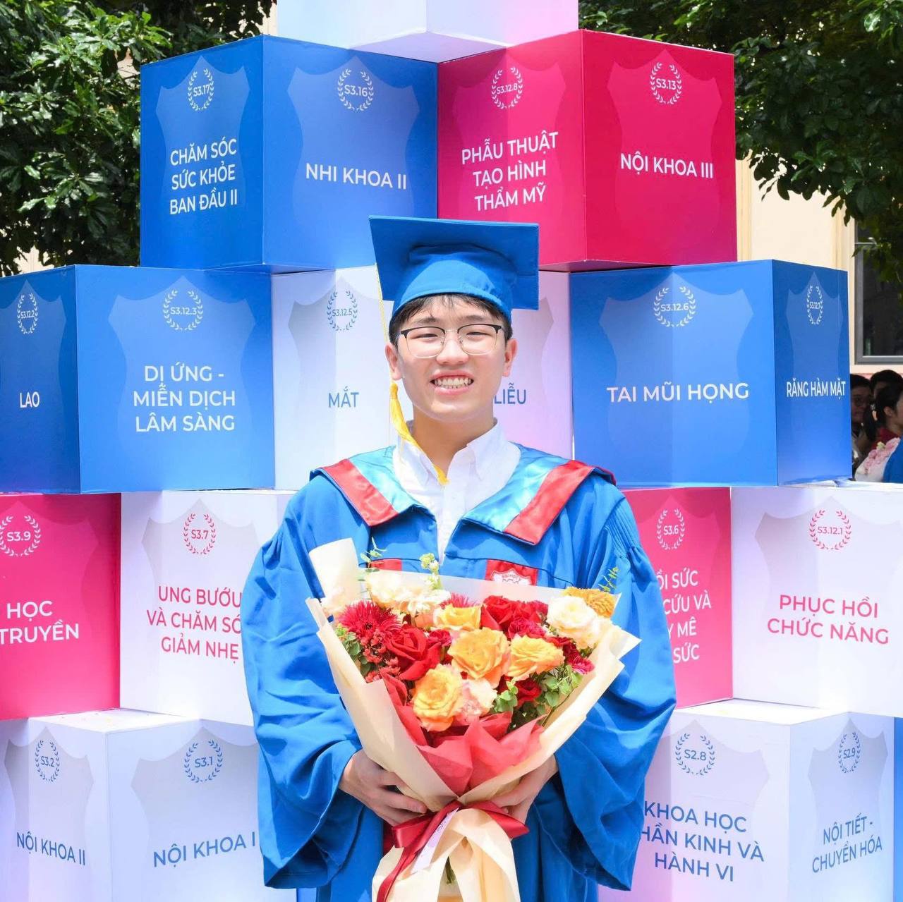 Bác sĩ nội trú đang khiến cả "Threads city" rần rần: Chọn chuyên ngành khó bậc nhất, đẹp trai và biết chơi piano- Ảnh 4. Bác sĩ nội trú đang khiến cả "Threads city" rần rần: Chọn chuyên ngành khó bậc nhất, đẹp trai và biết chơi piano- Ảnh 4.