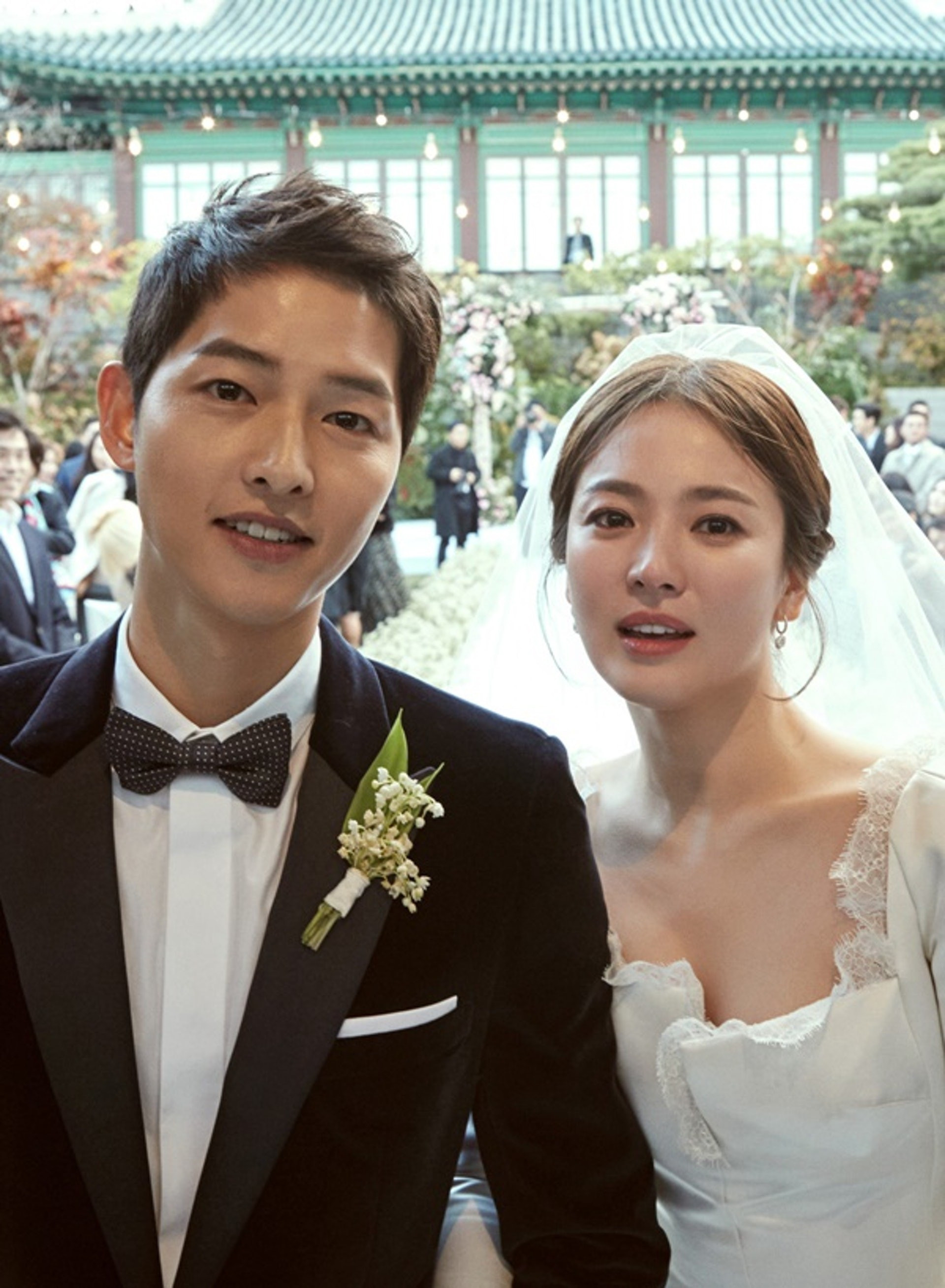 Phát ngôn “10 giờ tối không được đi uống với bạn khác giới” của Song Joong Ki gây tranh cãi, netizen lại gọi tên Song Hye Kyo- Ảnh 1.
