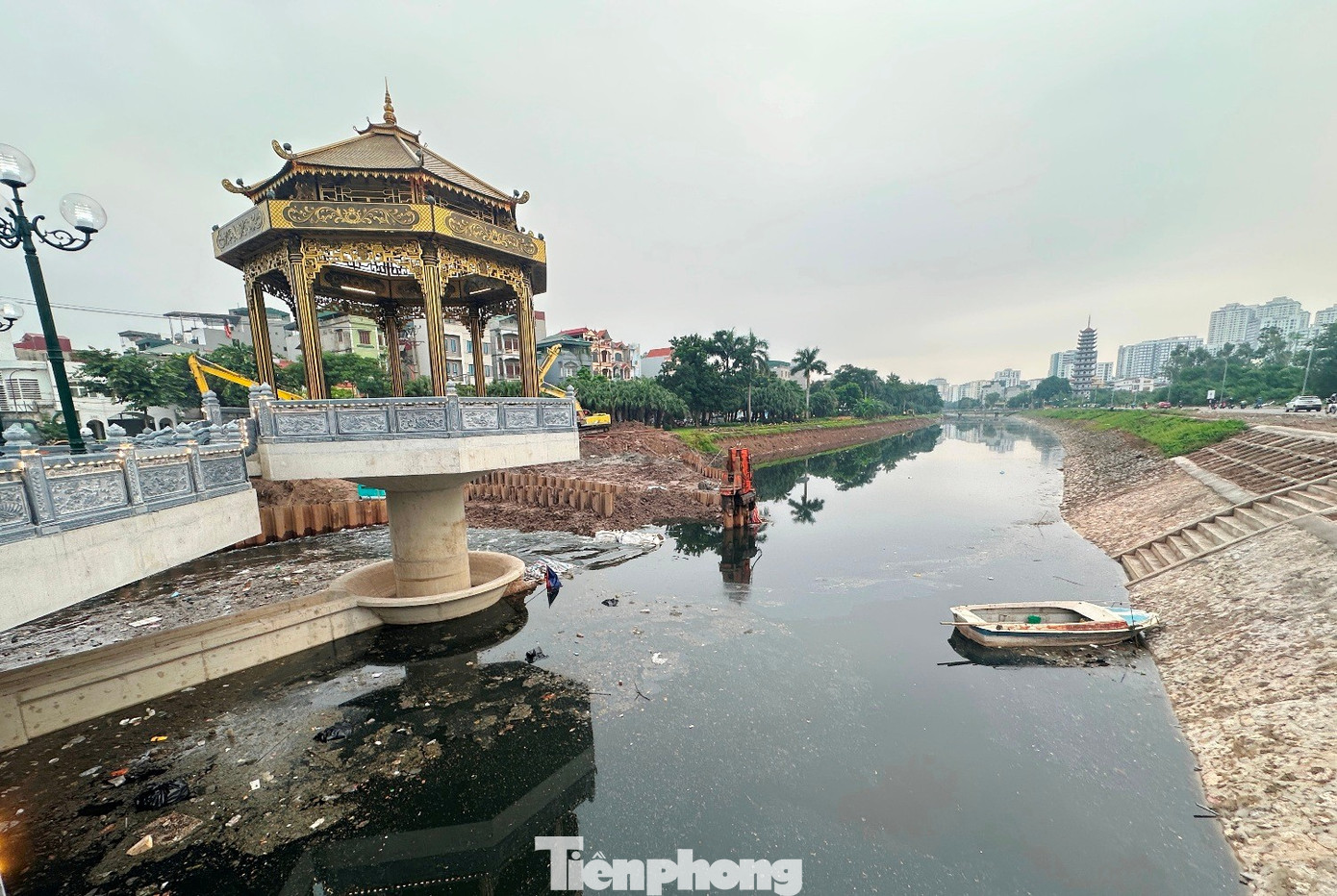 Đập dâng trên sông Tô Lịch hoạt động ra sao khi bổ sung nước từ Hồ Tây vào?- Ảnh 1. Đập dâng trên sông Tô Lịch hoạt động ra sao khi bổ sung nước từ Hồ Tây vào?- Ảnh 1.