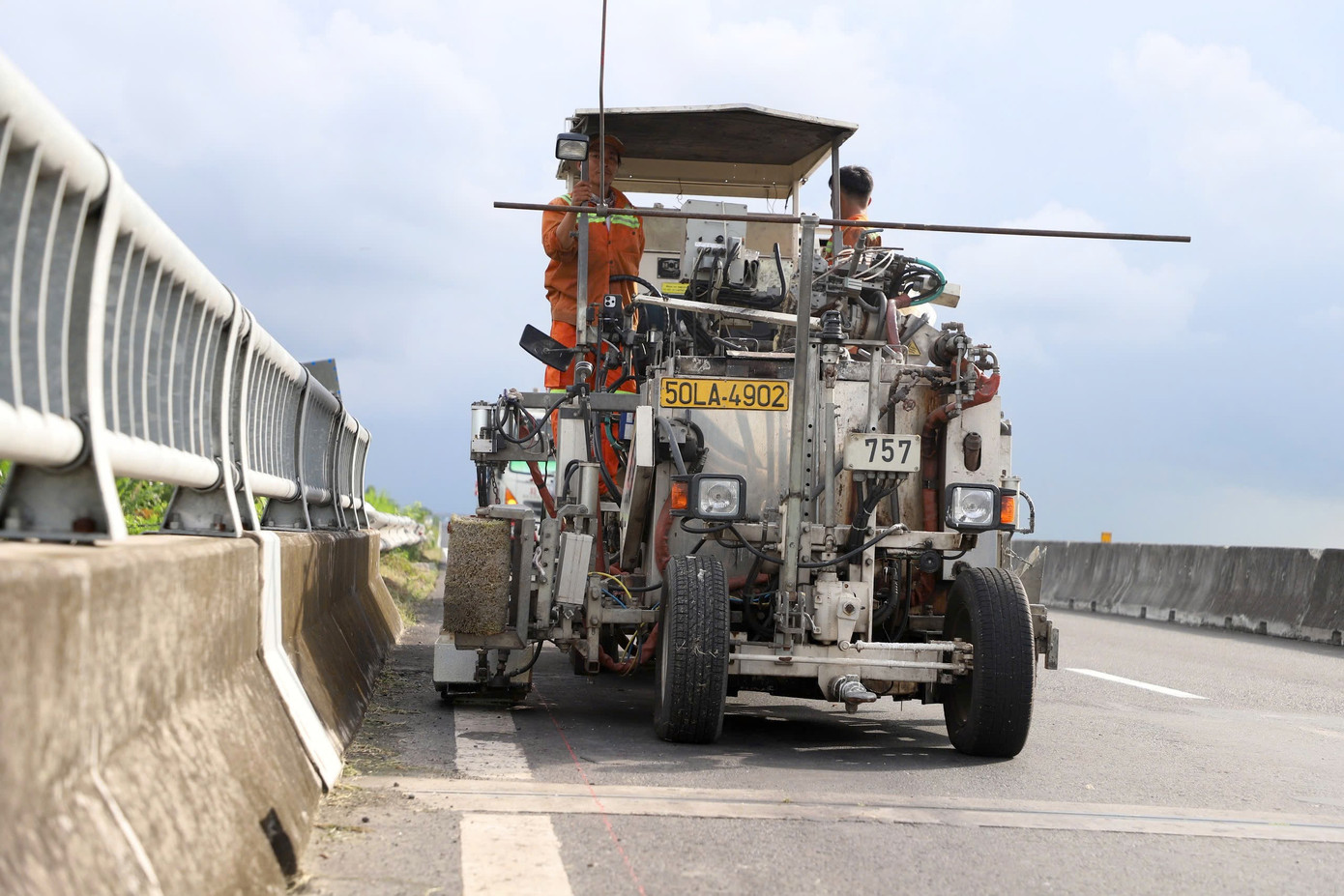 Tuyến đường nối Cần Thơ-An Giang được chi hơn 750 tỷ đồng nâng cấp sắp về đích- Ảnh 5.