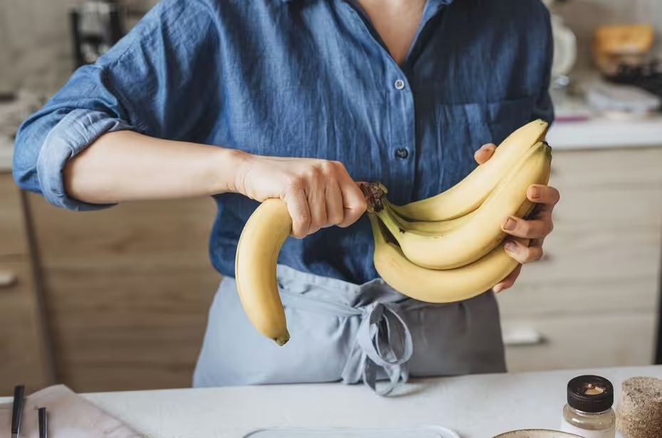 Cách bảo quản giúp chuối tươi lâu gấp 2 lần: Chuyên gia đứng ra đảm bảo- Ảnh 1.