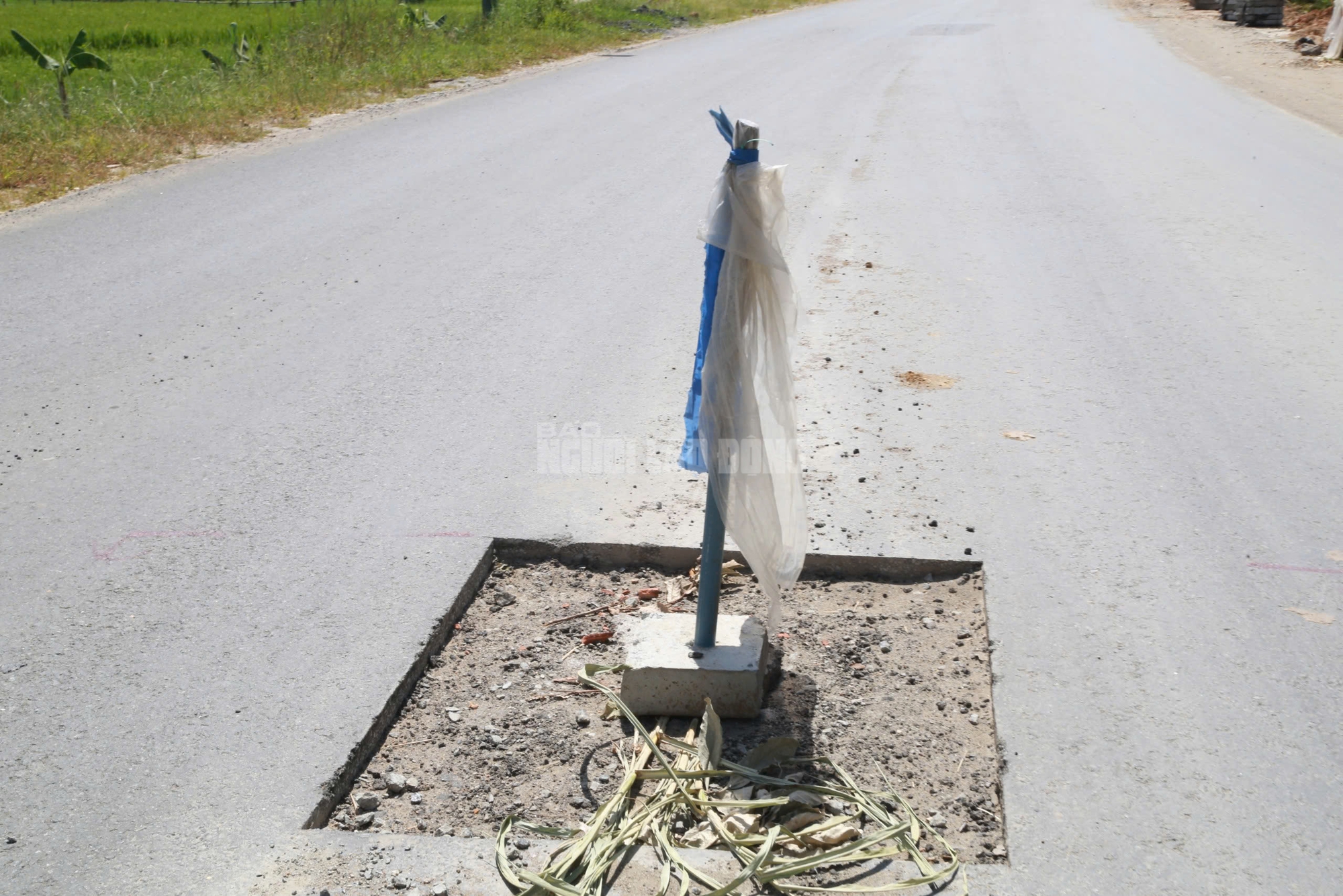 Đường 1.800 tỉ có Tập đoàn Thuận An thi công ở Đà Nẵng mới thảm nhựa đã hỏng- Ảnh 14. Đường 1.800 tỉ có Tập đoàn Thuận An thi công ở Đà Nẵng mới thảm nhựa đã hỏng- Ảnh 14.