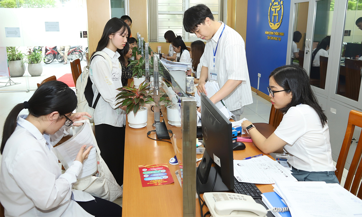 Nguyên Thứ trưởng Nội vụ: Một cán bộ xã có thể đảm nhận nhiều vị trí việc làm- Ảnh 1. Nguyên Thứ trưởng Nội vụ: Một cán bộ xã có thể đảm nhận nhiều vị trí việc làm- Ảnh 1.