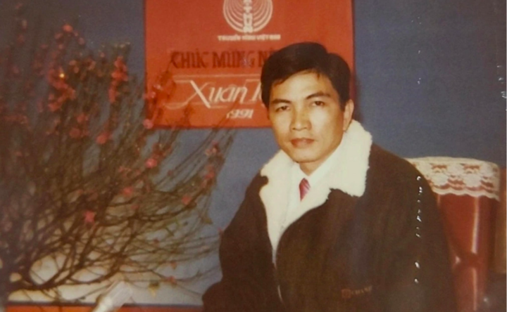 Nam NSƯT từng làm phụ hồ, thành giọng đọc huyền thoại của Thời sự VTV- Ảnh 2. Nam NSƯT từng làm phụ hồ, thành giọng đọc huyền thoại của Thời sự VTV- Ảnh 2.