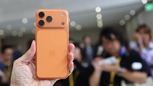 Đang là "kẻ ghét iPhone thậm tệ", tôi đổi ngay thái độ khi thấy iPhone 17 Pro Max: Thực sự phải mua ngay- Ảnh 2. Đang là "kẻ ghét iPhone thậm tệ", tôi đổi ngay thái độ khi thấy iPhone 17 Pro Max: Thực sự phải mua ngay- Ảnh 2.
