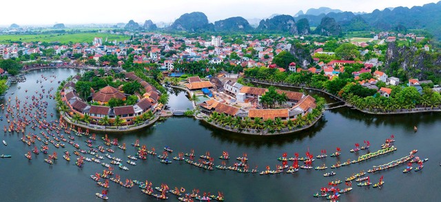 Phó Thủ tướng chỉ đạo “nóng” về sân bay quốc tế Ninh Bình, đường Vành đai 5, cao tốc CT01, Metro nối Hà Nội - Ninh Bình- Ảnh 1.