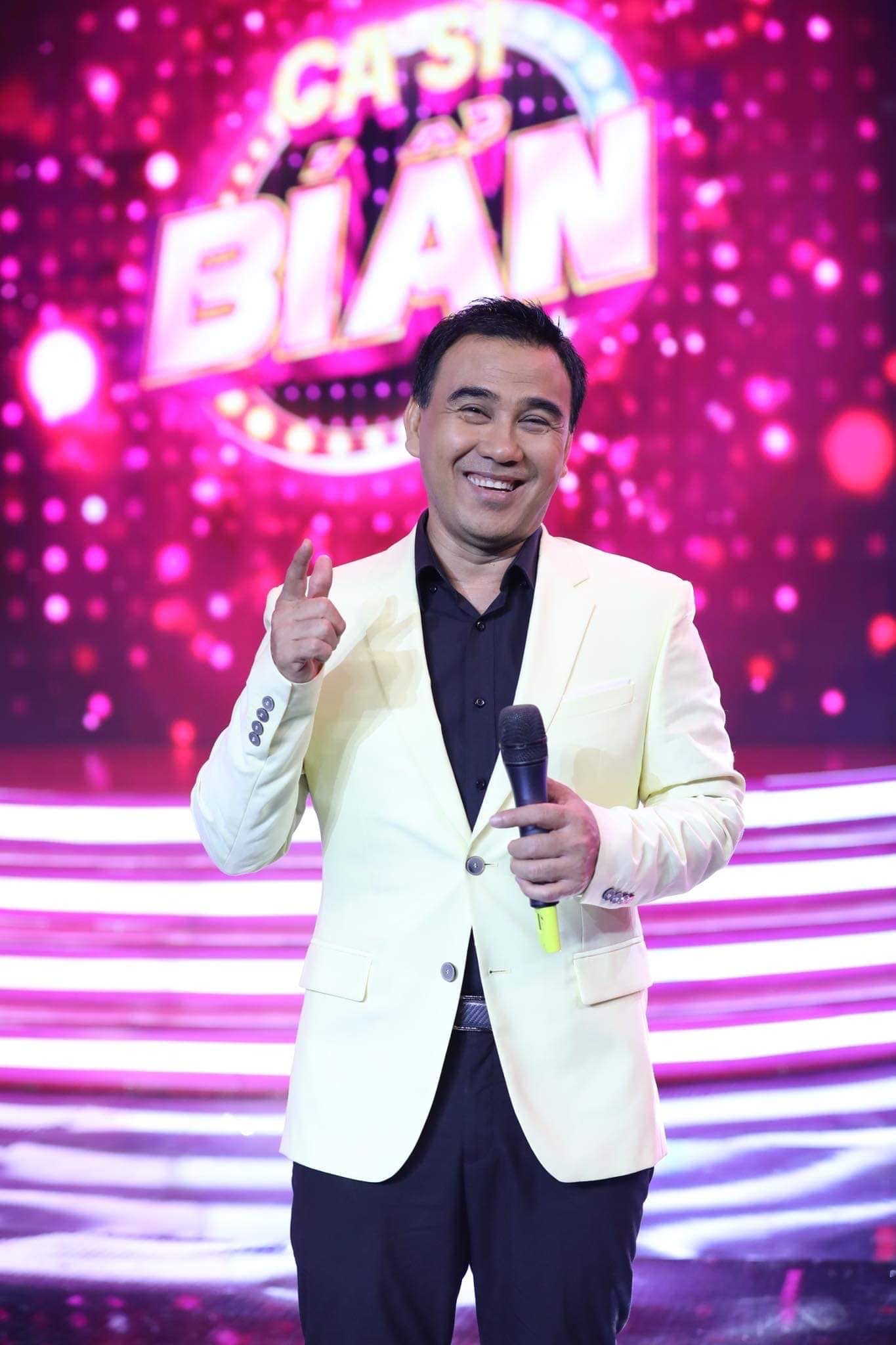 Phó Chủ tịch Hội điện ảnh Việt Nam và vợ đại gia: 20 năm mặn nồng, sống trong biệt thự đắt đỏ ở TP.HCM- Ảnh 2. Phó Chủ tịch Hội điện ảnh Việt Nam và vợ đại gia: 20 năm mặn nồng, sống trong biệt thự đắt đỏ ở TP.HCM- Ảnh 2.